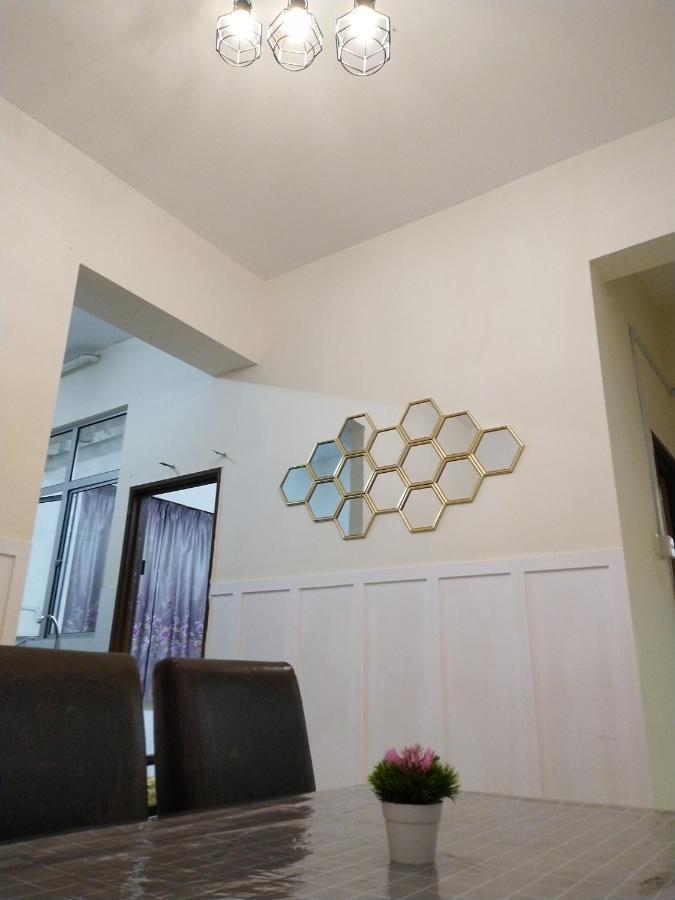 Homestay Kuala Terengganu Near Batu Burok, Hospital Hsnz, Ktcc Mall, Drawbridge A Exteriér fotografie